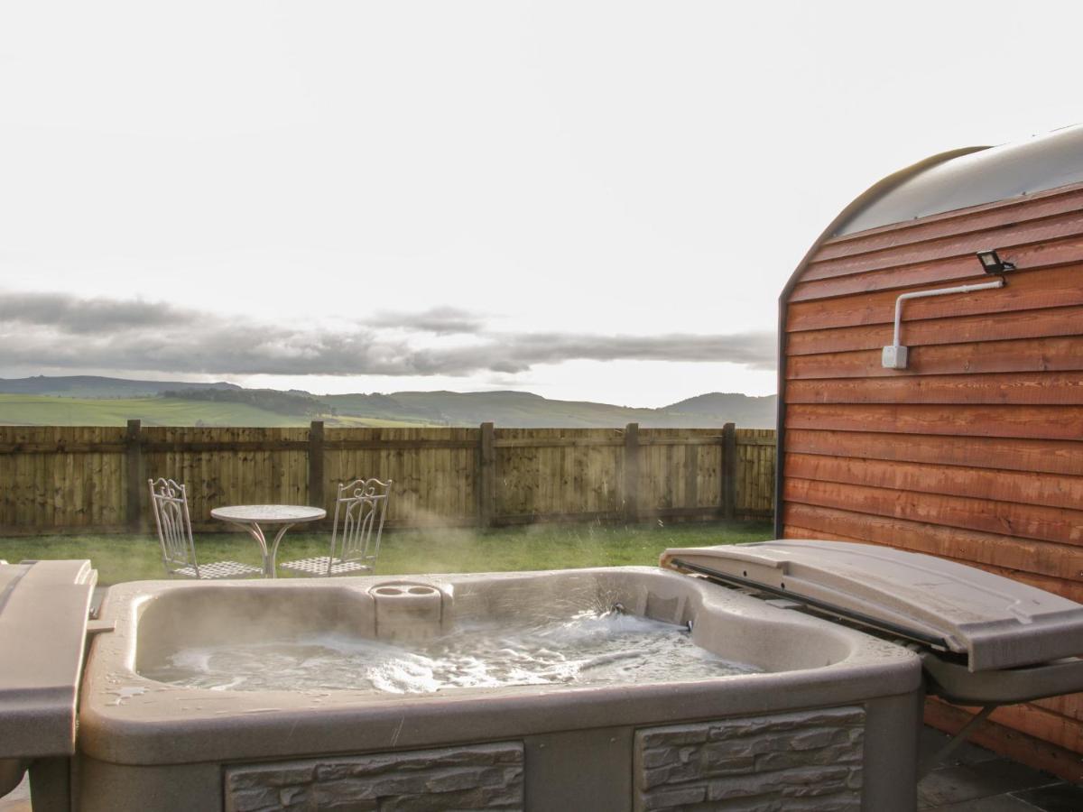 Stapeley Pod Villa Shrewsbury Eksteriør bilde